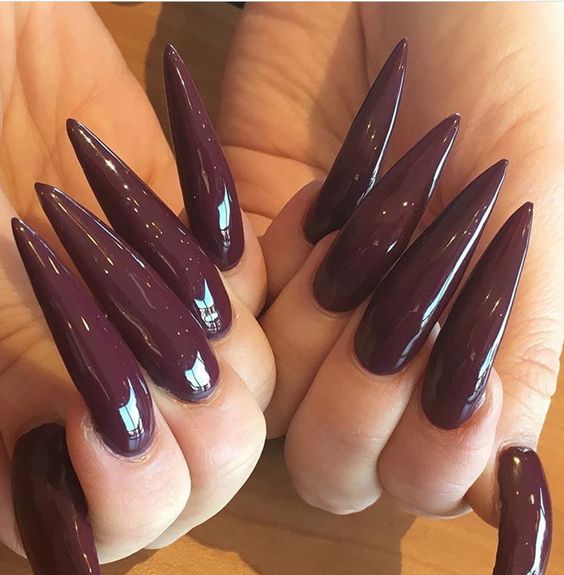 Long pointed nails; Extra long nails; Nail art; Long nail art; Sharp nails